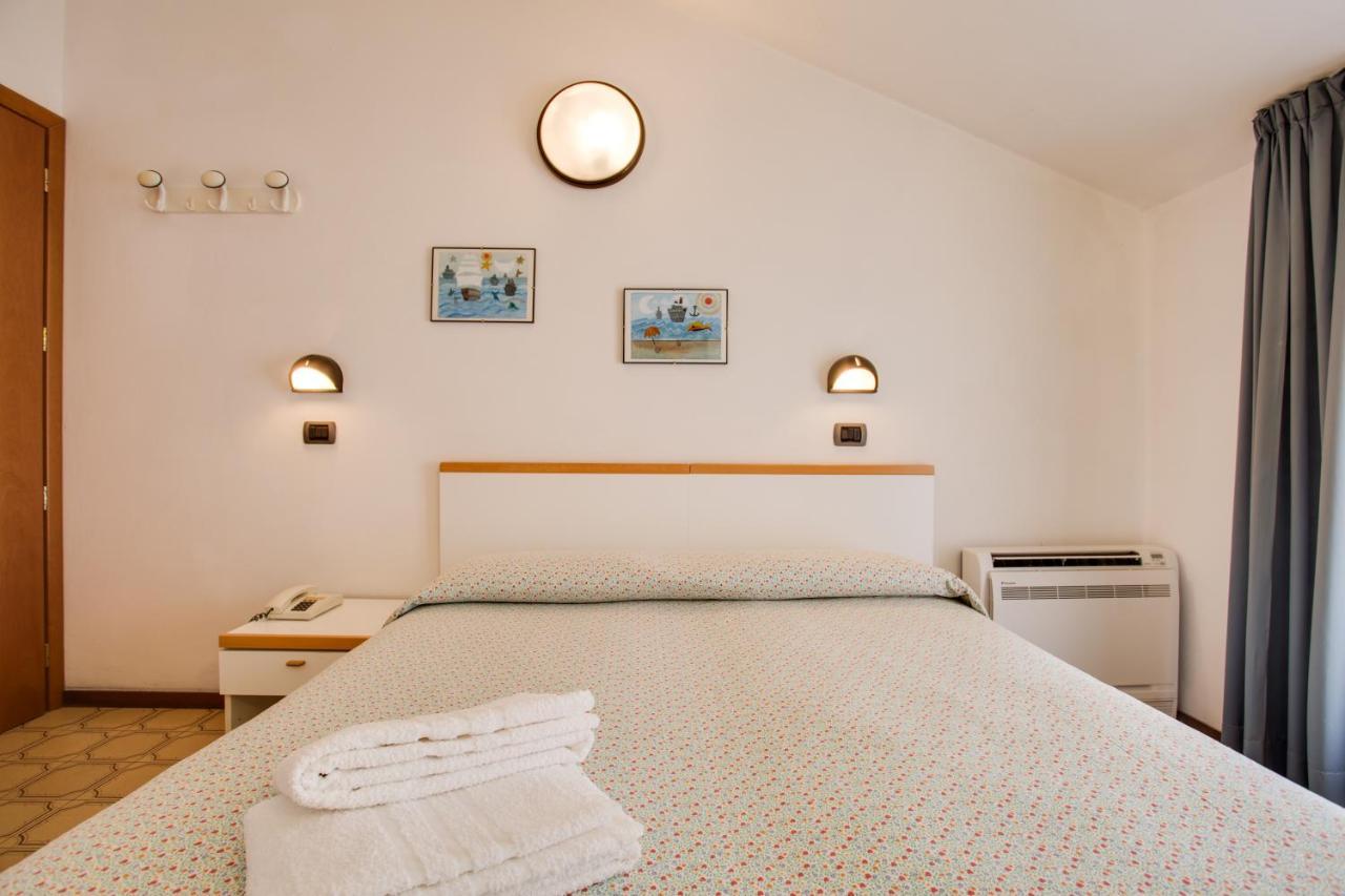 Hotel Villa Dei Gerani Rimini Exteriér fotografie