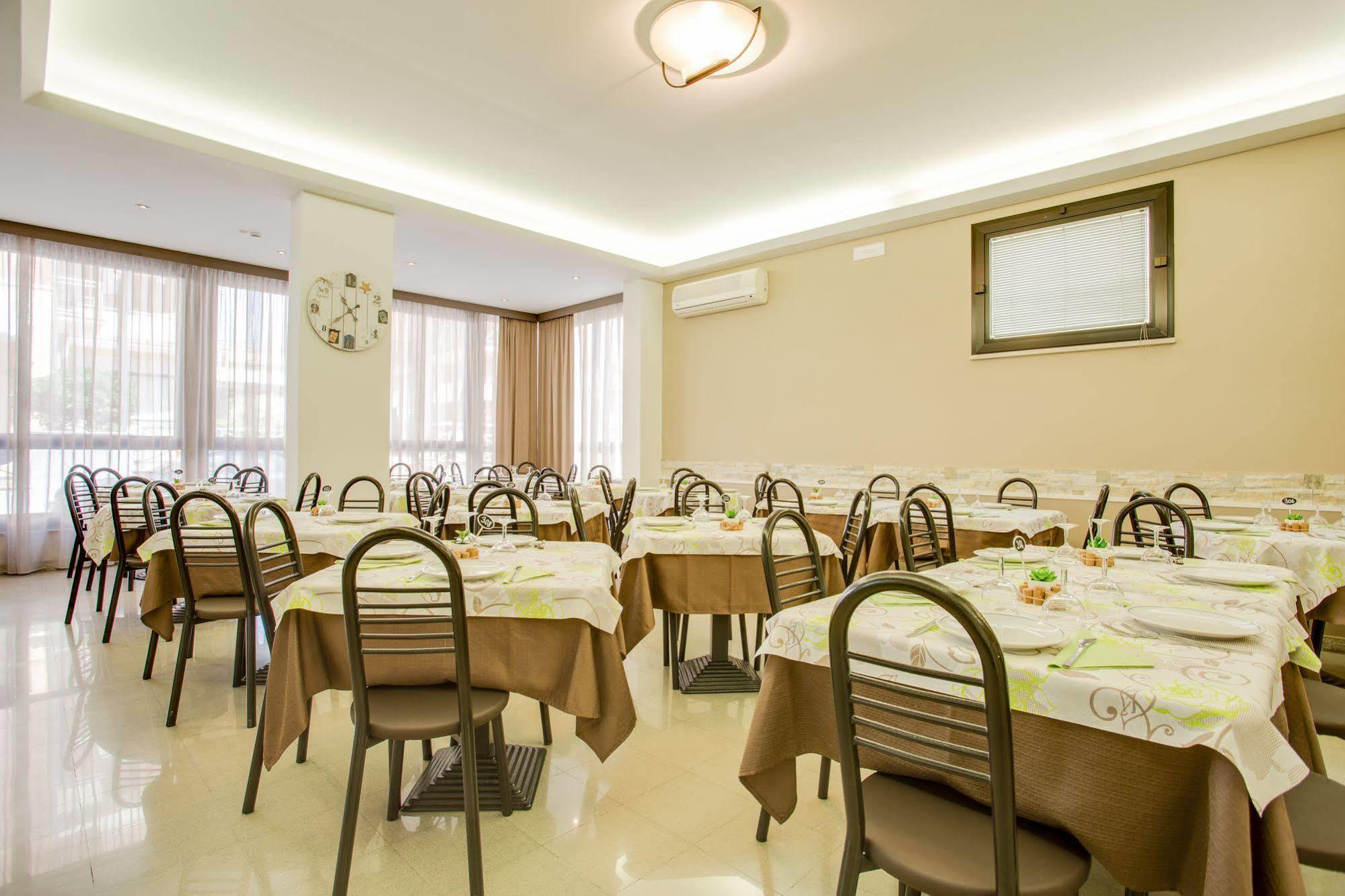 Hotel Villa Dei Gerani Rimini Exteriér fotografie