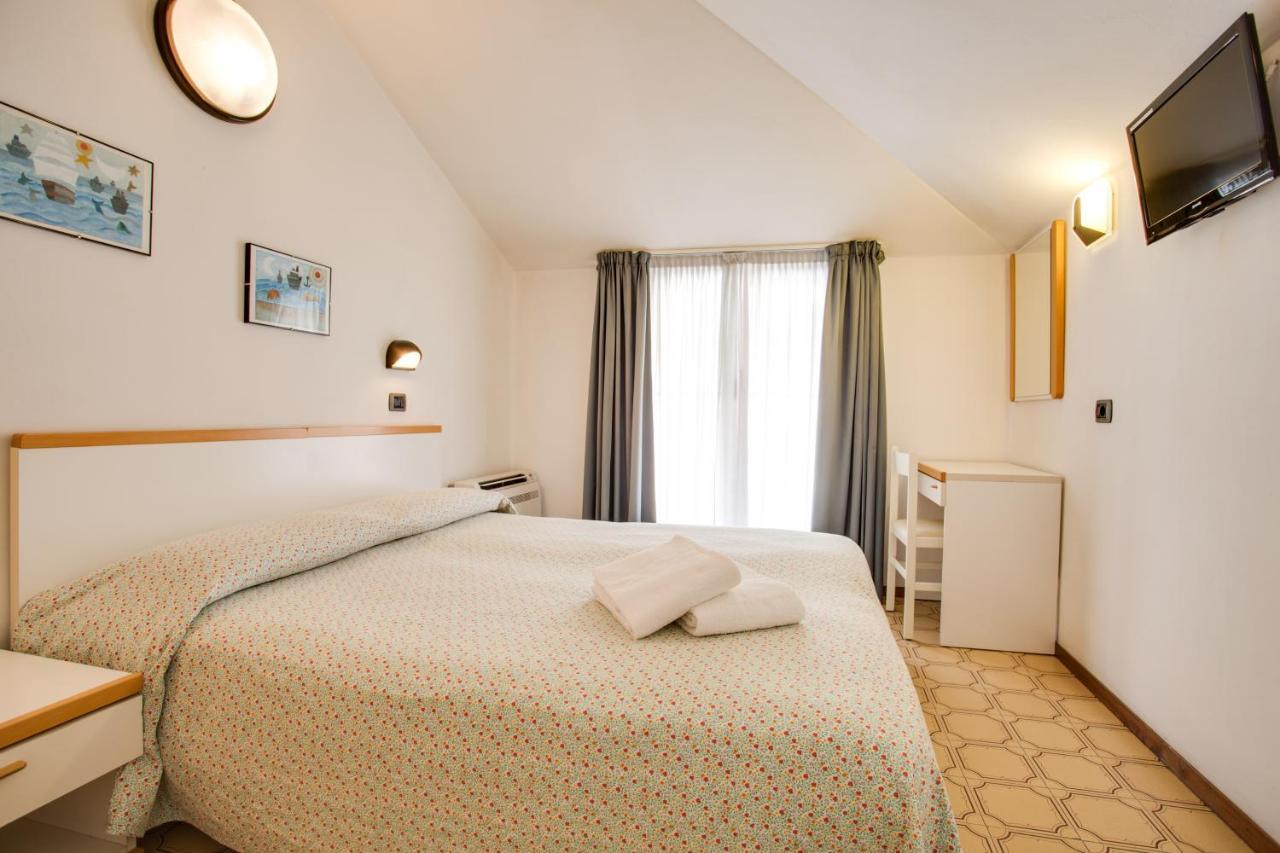 Hotel Villa Dei Gerani Rimini Exteriér fotografie